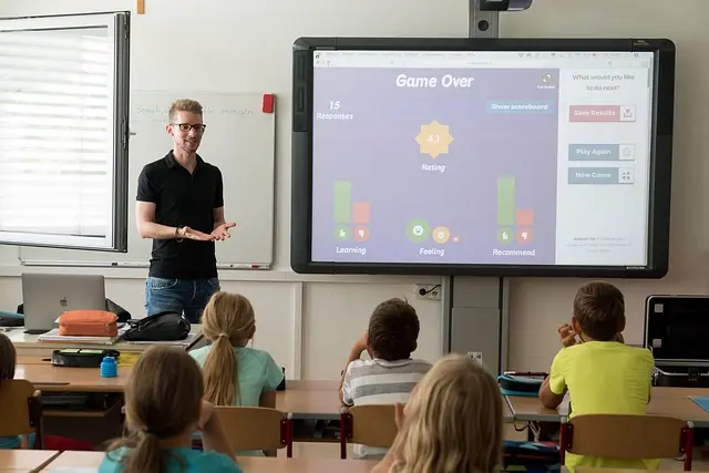 Cómo la Inteligencia Artificial Está Transformando la Educación