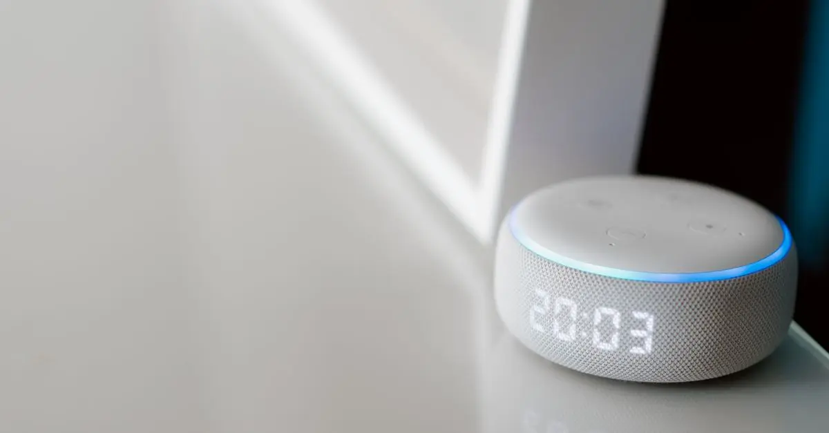 Cómo elegir el mejor asistente de voz para tu hogar